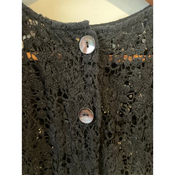 FREE PEOPLE Crochet Knit Top Size XS Back Button Cardigan ROMANTIC Black - Picture 5 of 5